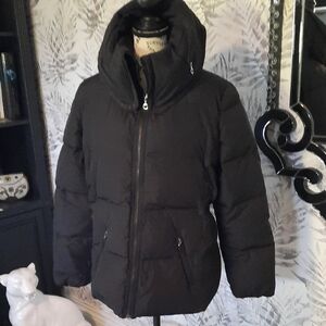 Women's Black Puffer Jacket
